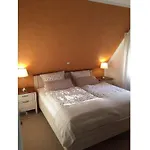 No 3 - Krautsand Comfortable Vacation Апартаменты Drochtersen